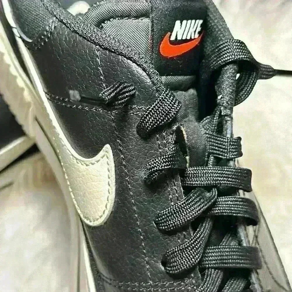 Nike Court Legacy Leather Lift Womens Platform Trainers DM7590 001 US Size 7.5